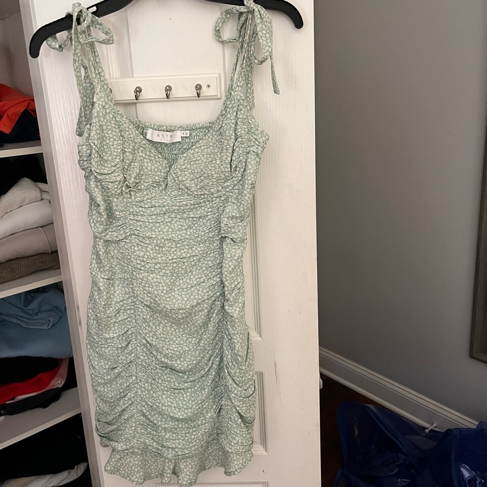 ASTR HEIRESS RUCHED MINI DRESS - Picture 3 of 3